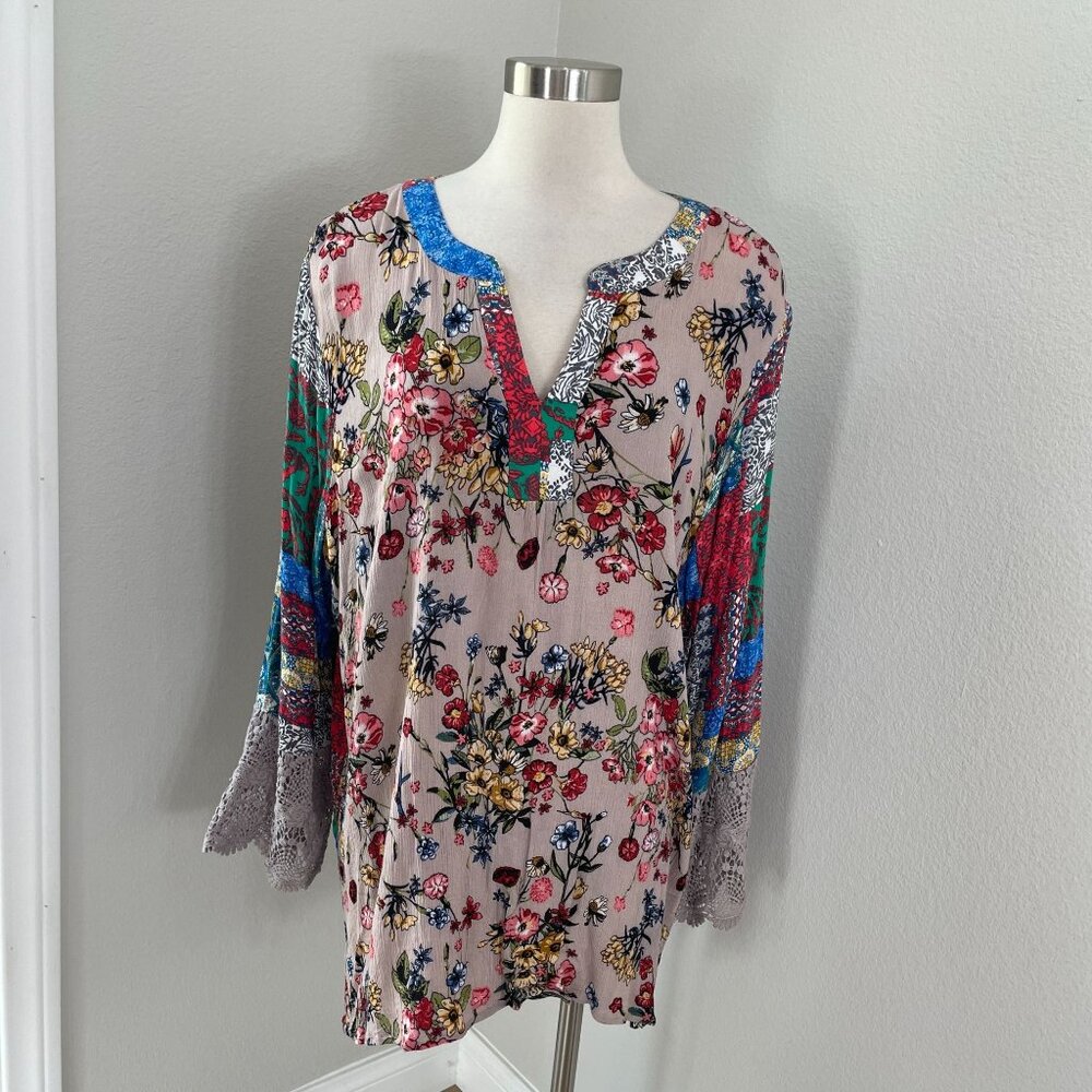 Elegant Floral Women's Tunic